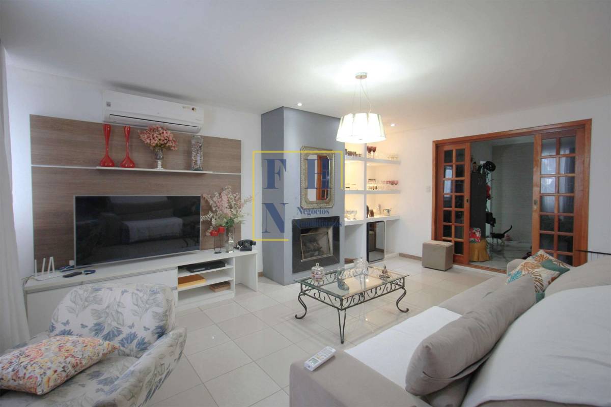 Casa à venda com 4 quartos, 316m² - Renascença,