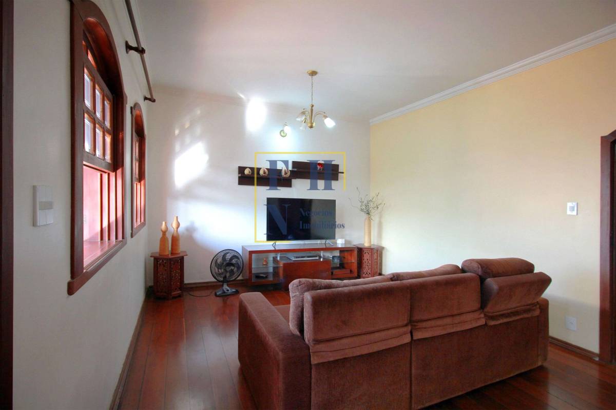 Casa à venda com 3 quartos, 273m² - Renascença,