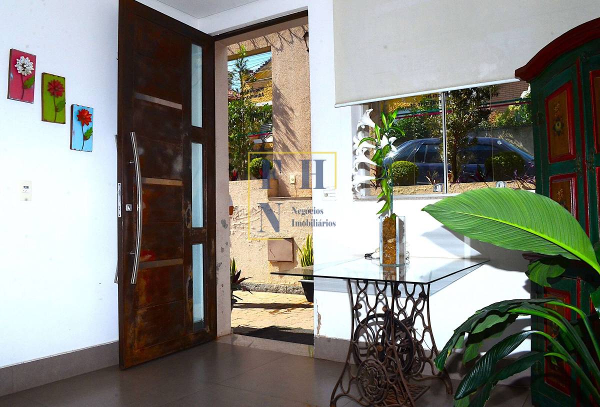 Casa à venda com 6 quartos, 510m² - Renascença,