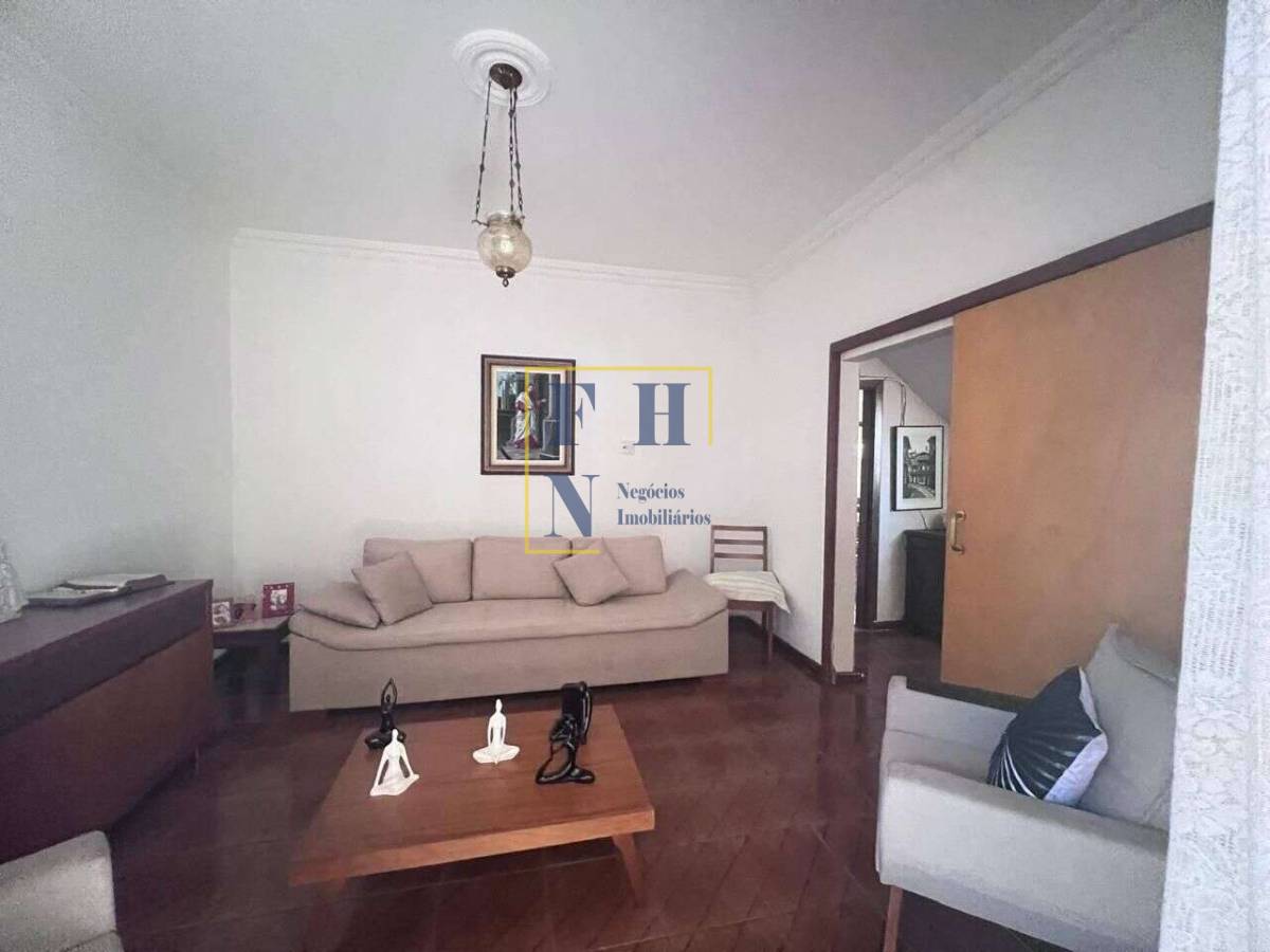 Casa à venda com 3 quartos, 178m² - Renascença,