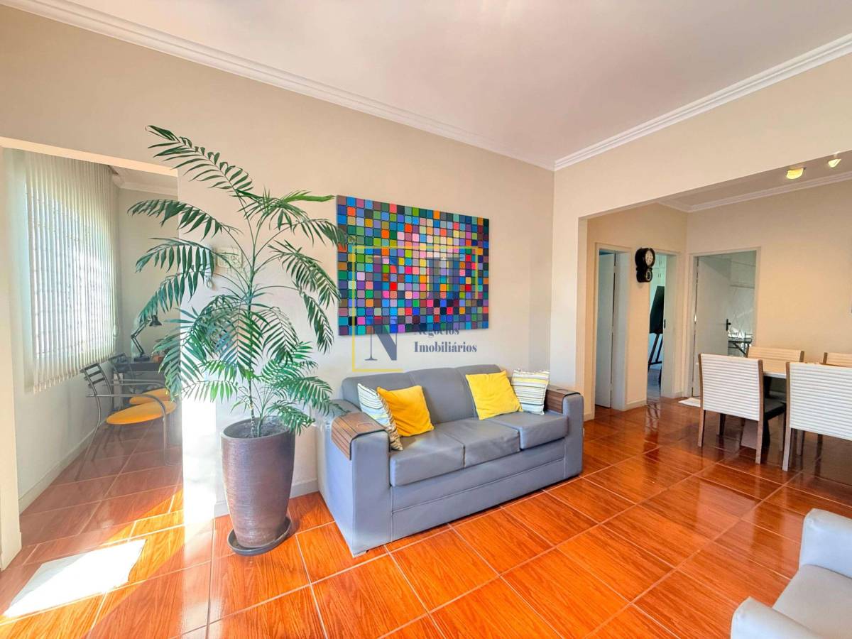 Casa à venda com 3 quartos, 300m² - Renascença,