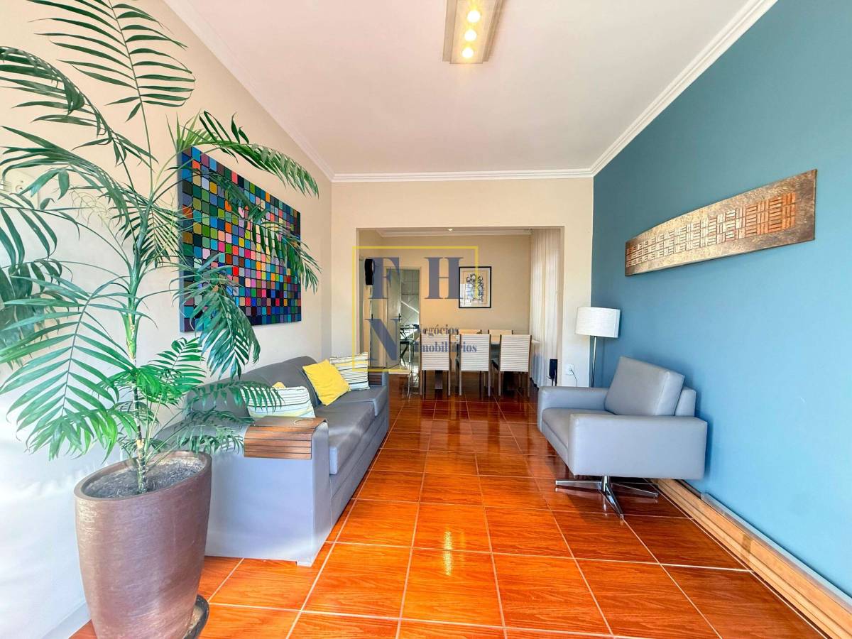 Casa à venda com 3 quartos, 300m² - Renascença,