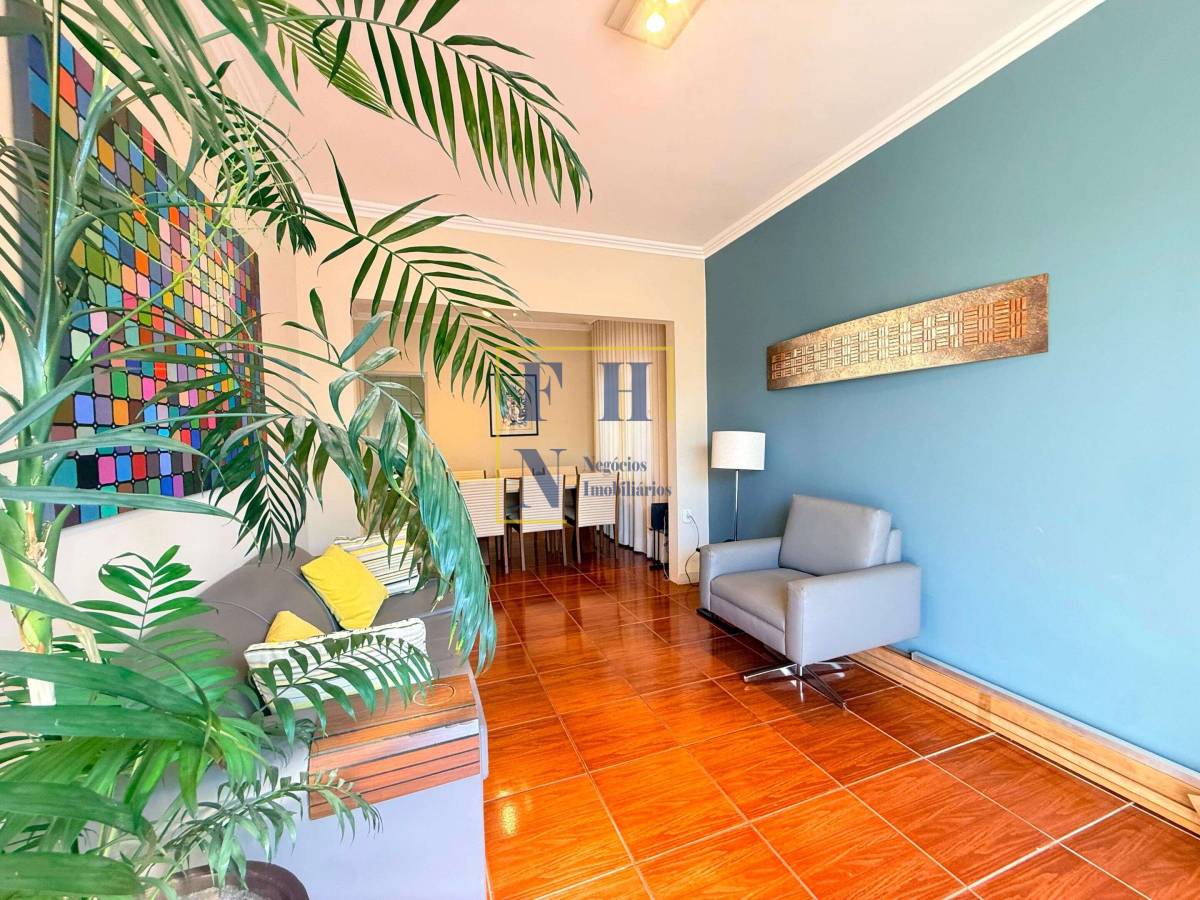 Casa à venda com 3 quartos, 300m² - Renascença,