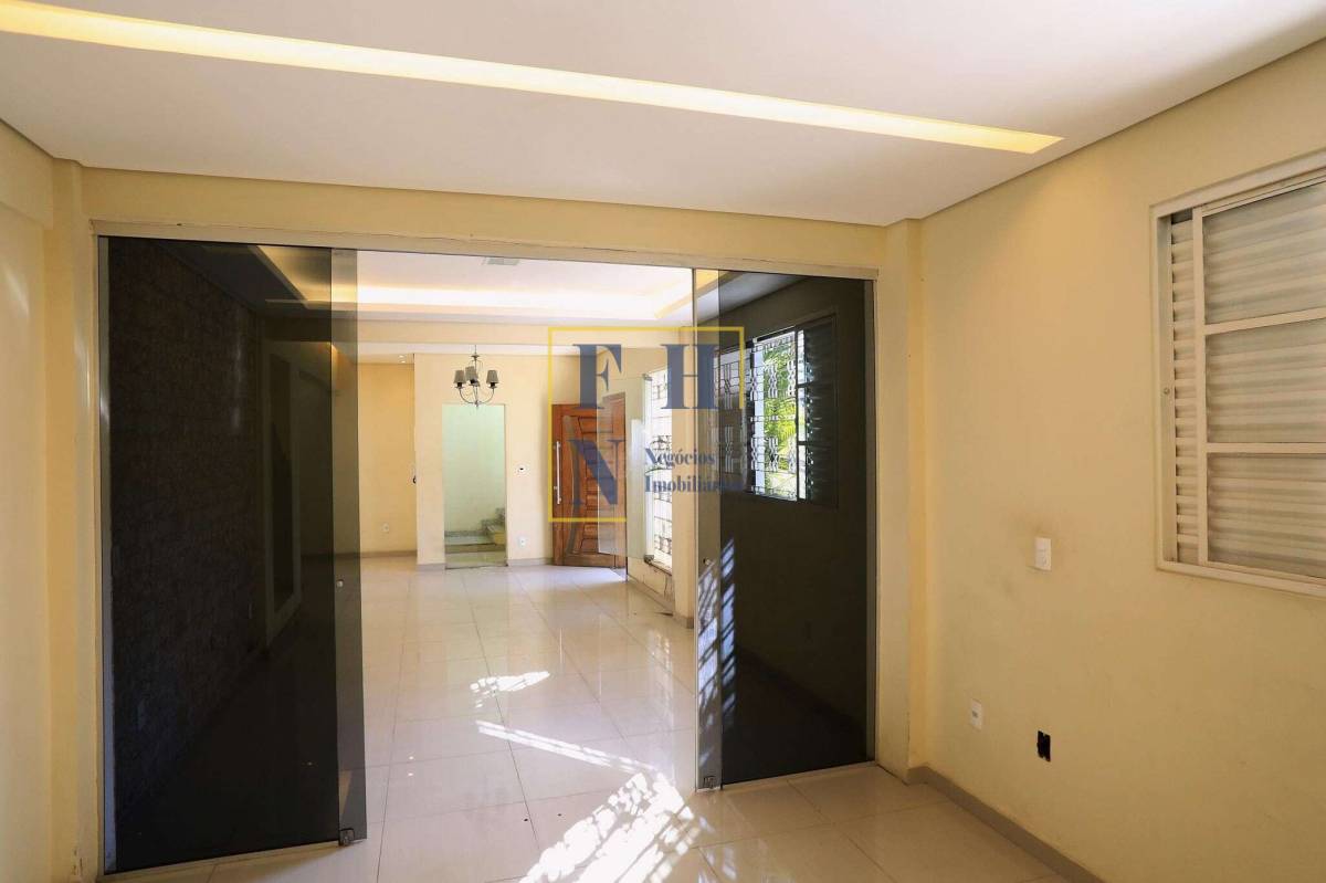 Casa à venda com 5 quartos, 406m² - Renascença,