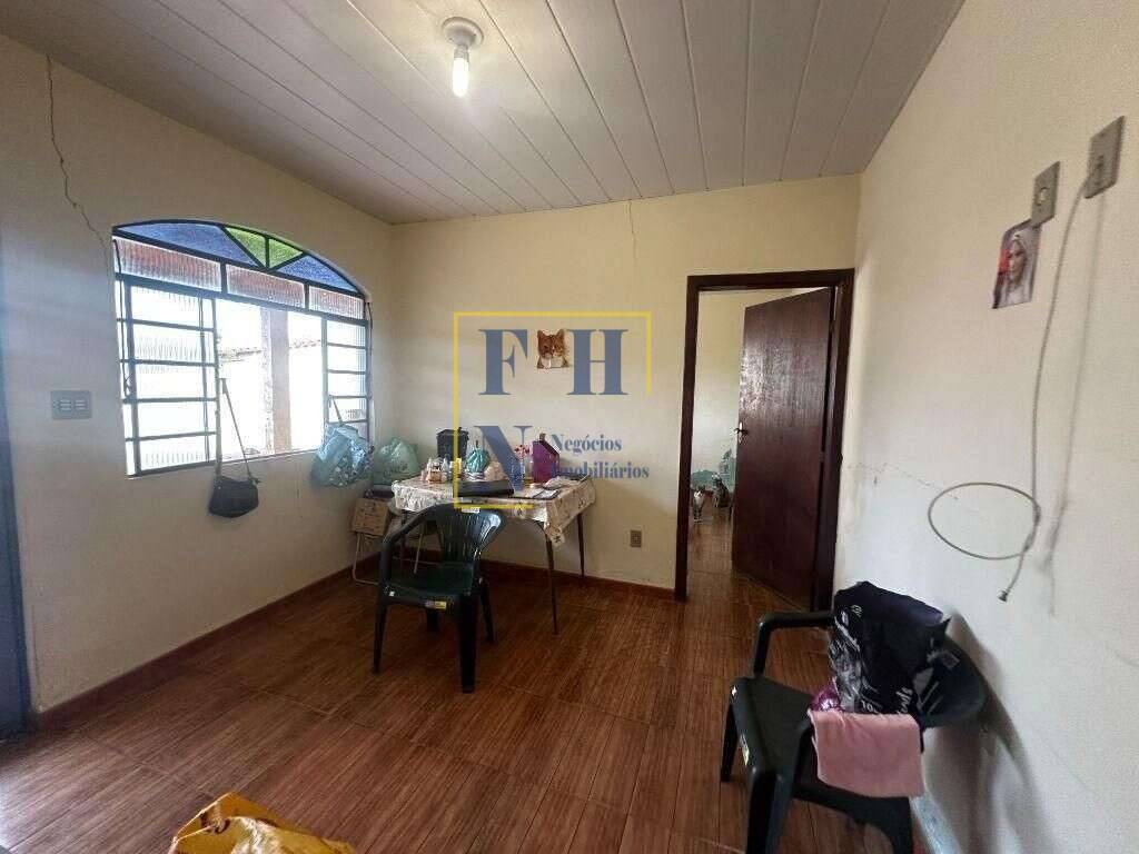  - Casa 1 Quarto à Venda na Renascença em Belo Horizonte