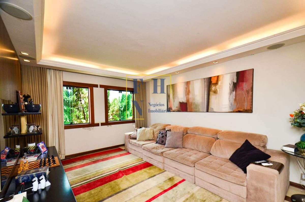 Casa 5 Quartos à Venda na Sagrada Família em Belo Horizonte