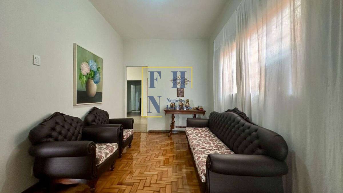  - Casa 3 Quartos à Venda na Sagrada Família em Belo Horizonte