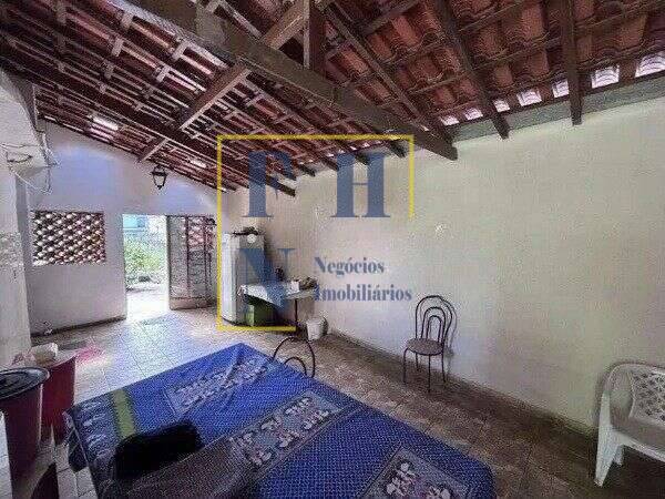  - Casa 6 Quartos à Venda na Sagrada Família em Belo Horizonte