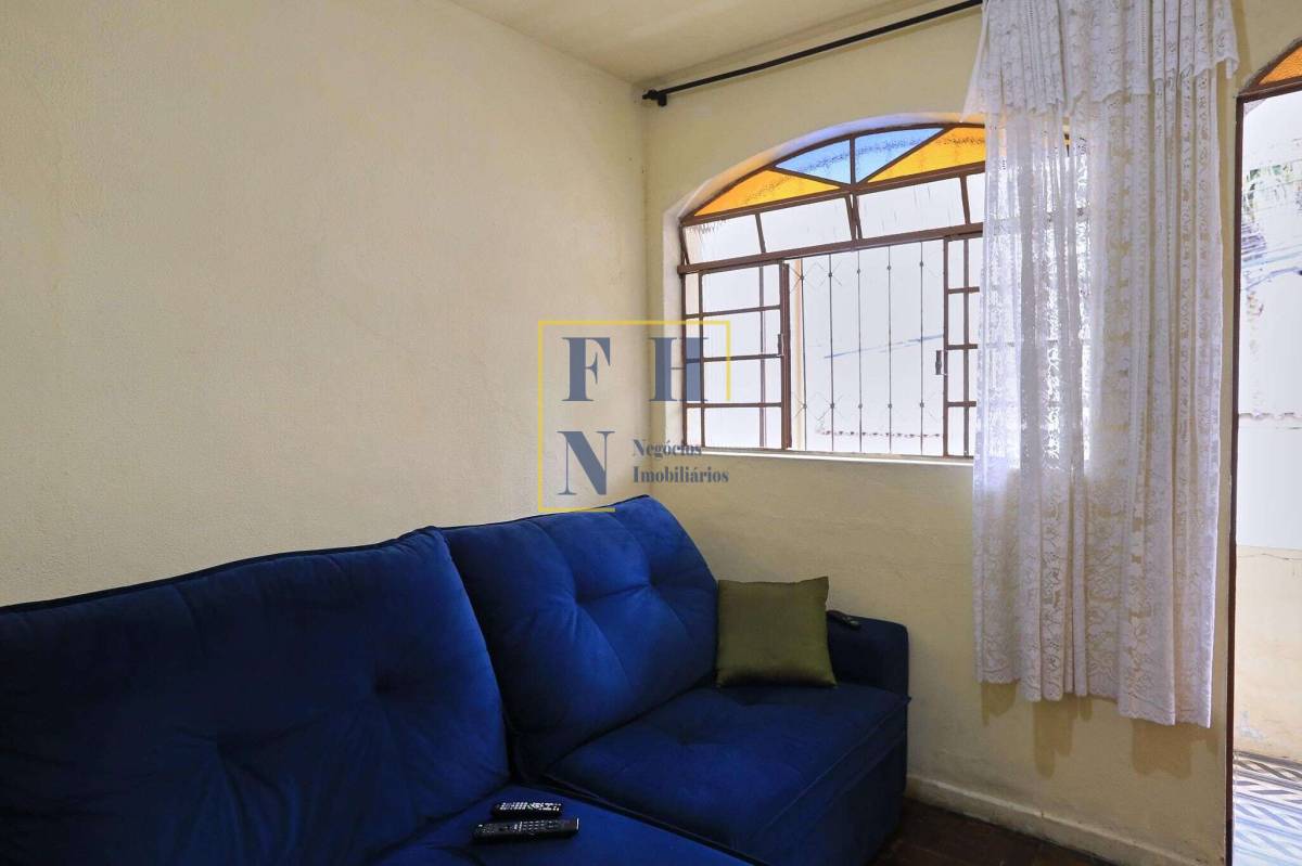  - Casa 2 Quartos à Venda na Sagrada Família em Belo Horizonte