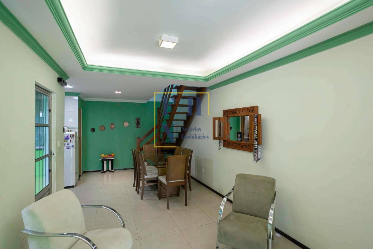 Casa à venda com 1 quarto, 78m² - Sagrada Família,