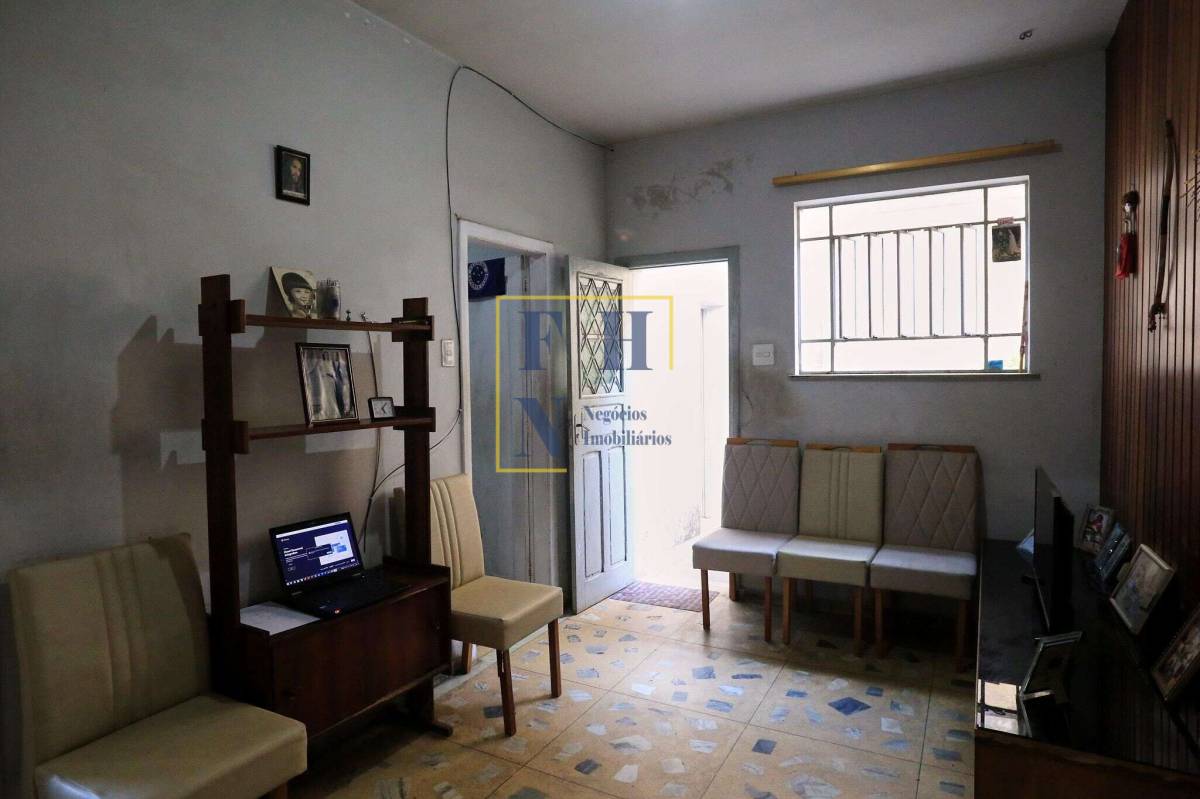  - Casa 3 Quartos à Venda na Sagrada Família em Belo Horizonte