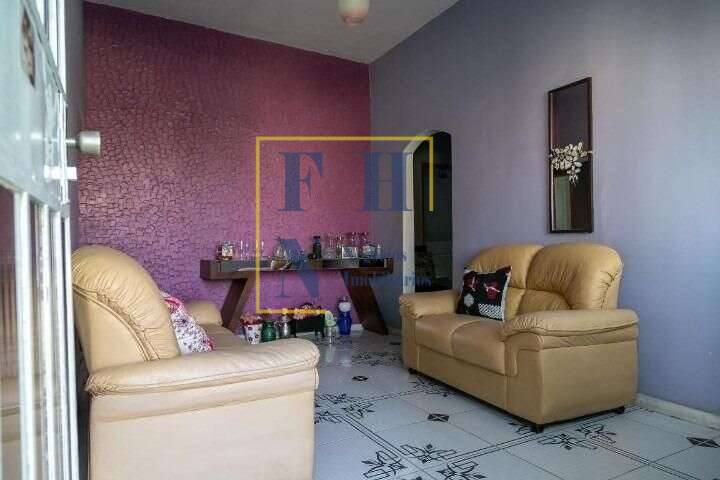 Casa à venda com 4 quartos, 180m² - Sagrada Família,