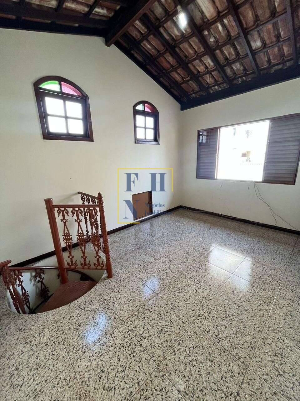  - Casa 3 Quartos à Venda na Sagrada Família em Belo Horizonte
