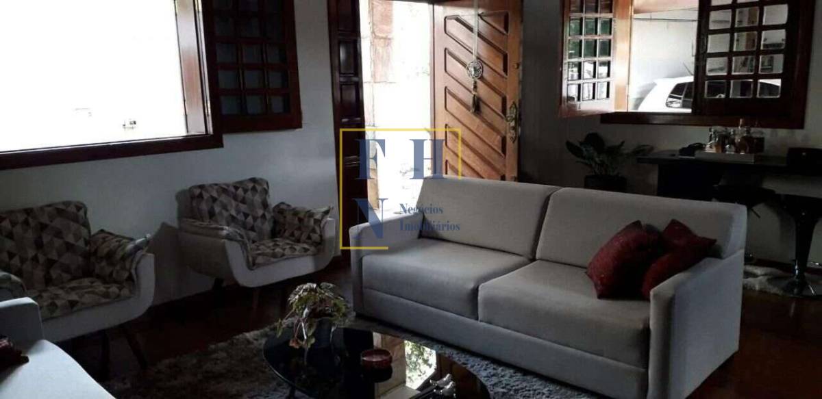  - Casa 3 Quartos à Venda na Sagrada Família em Belo Horizonte