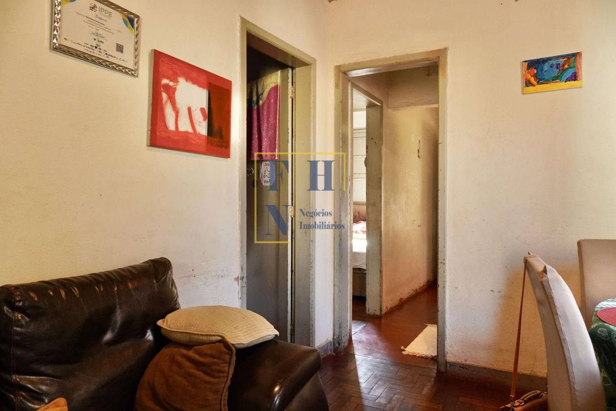 Casa à venda com 2 quartos, 110m² - Sagrada Família,