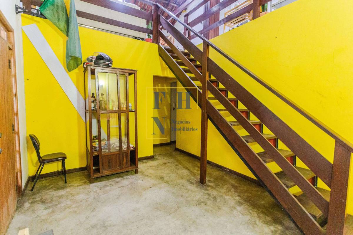  - Casa 8 Quartos à Venda na Sagrada Família em Belo Horizonte
