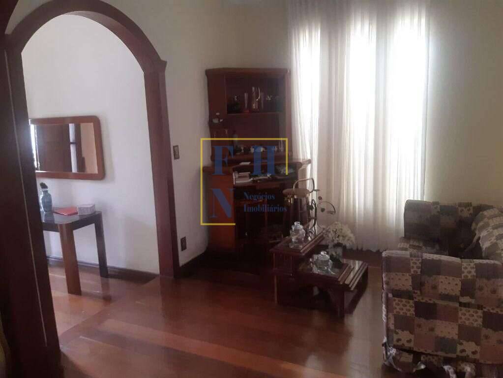  - Casa 4 Quartos à Venda na Sagrada Família em Belo Horizonte
