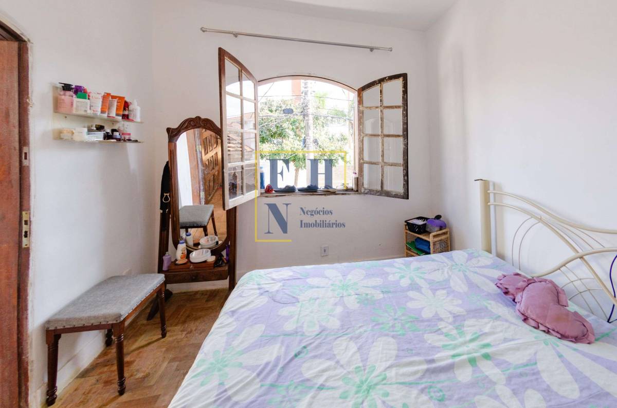 Casa à venda com 4 quartos, 360m² - Santa Tereza,