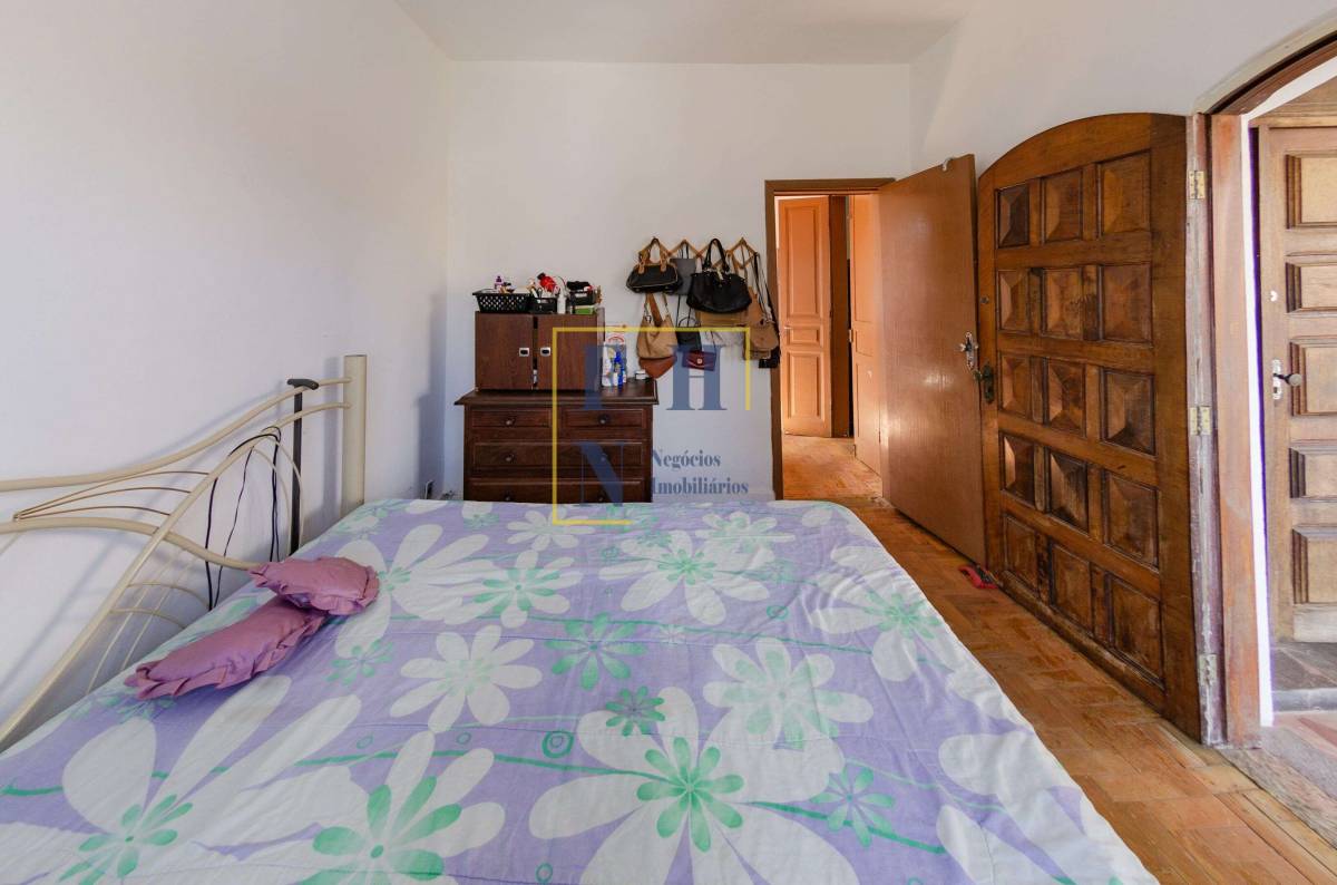  - Casa 4 Quartos à Venda na Santa Tereza em Belo Horizonte