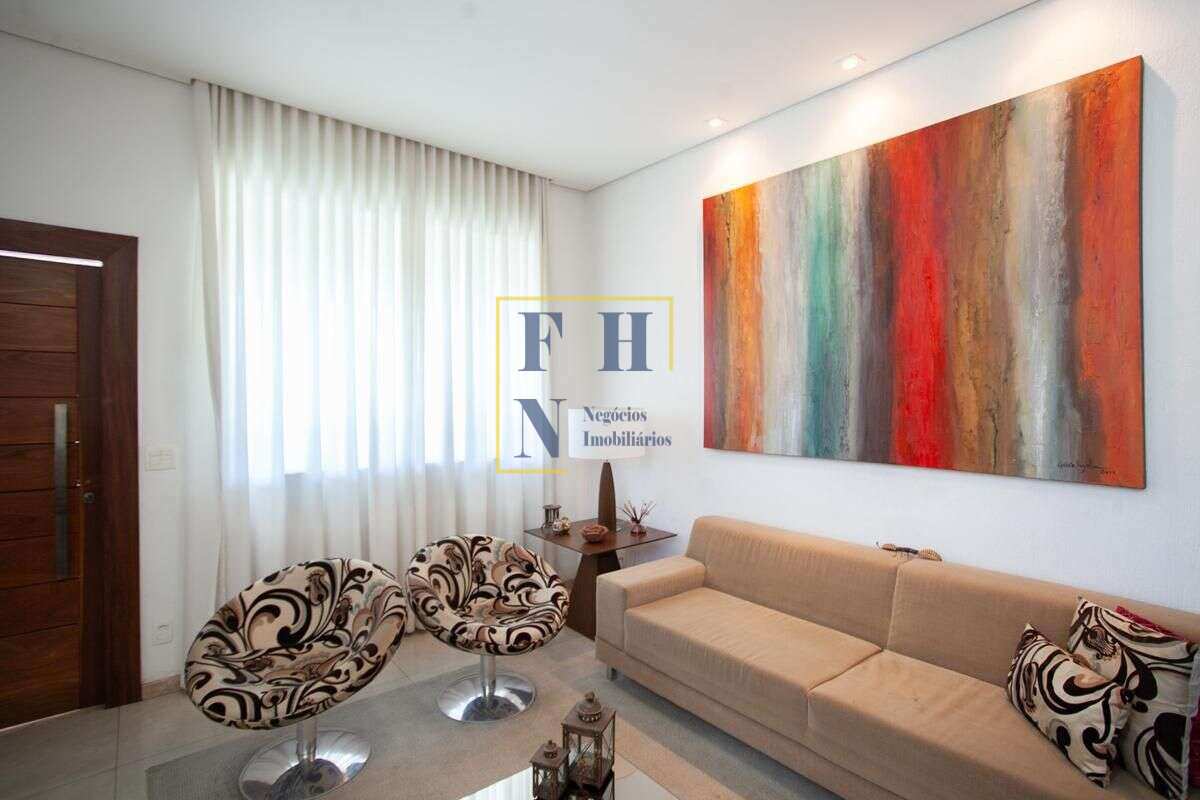 Casa 4 Quartos à Venda na União em Belo Horizonte