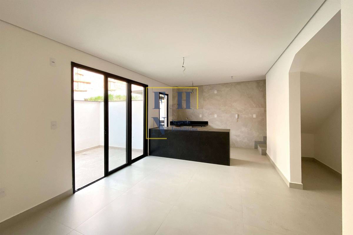 Casa de condomínio à venda com 2 quartos, 108m² - Buritis,