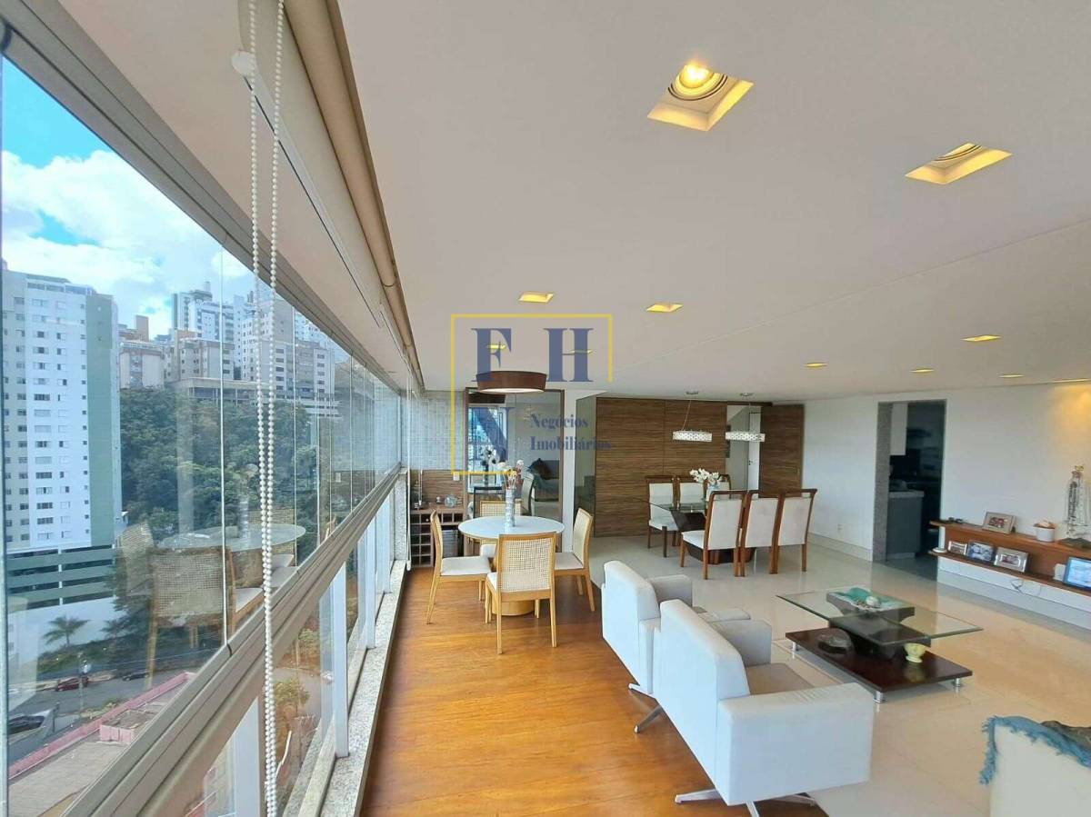 Cobertura à venda com 5 quartos, 348m² - Buritis,