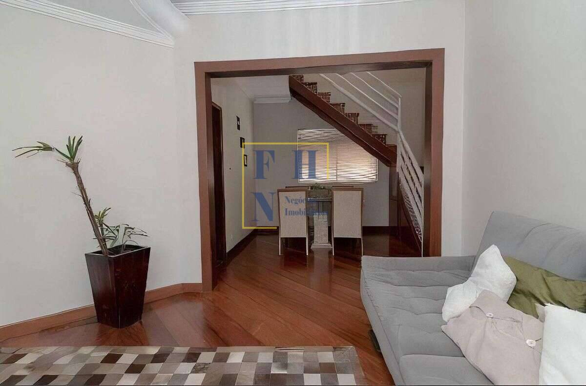 Cobertura à venda com 3 quartos, 240m² - Buritis,
