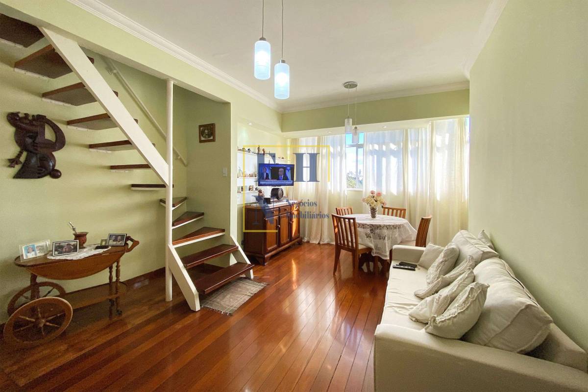 Cobertura à venda com 3 quartos, 218m² - Buritis,