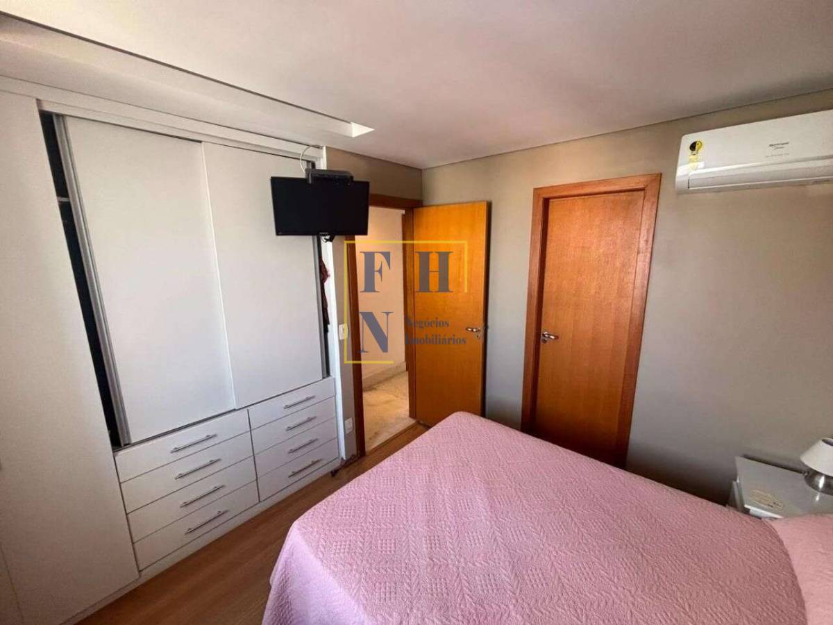 Cobertura à venda com 4 quartos, 294m² - Buritis,
