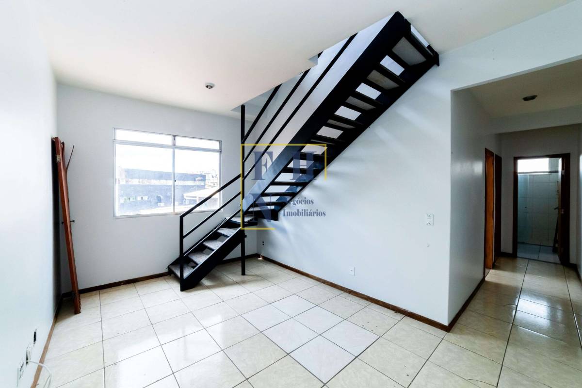 Cobertura à venda com 3 quartos, 123m² - Cachoeirinha,
