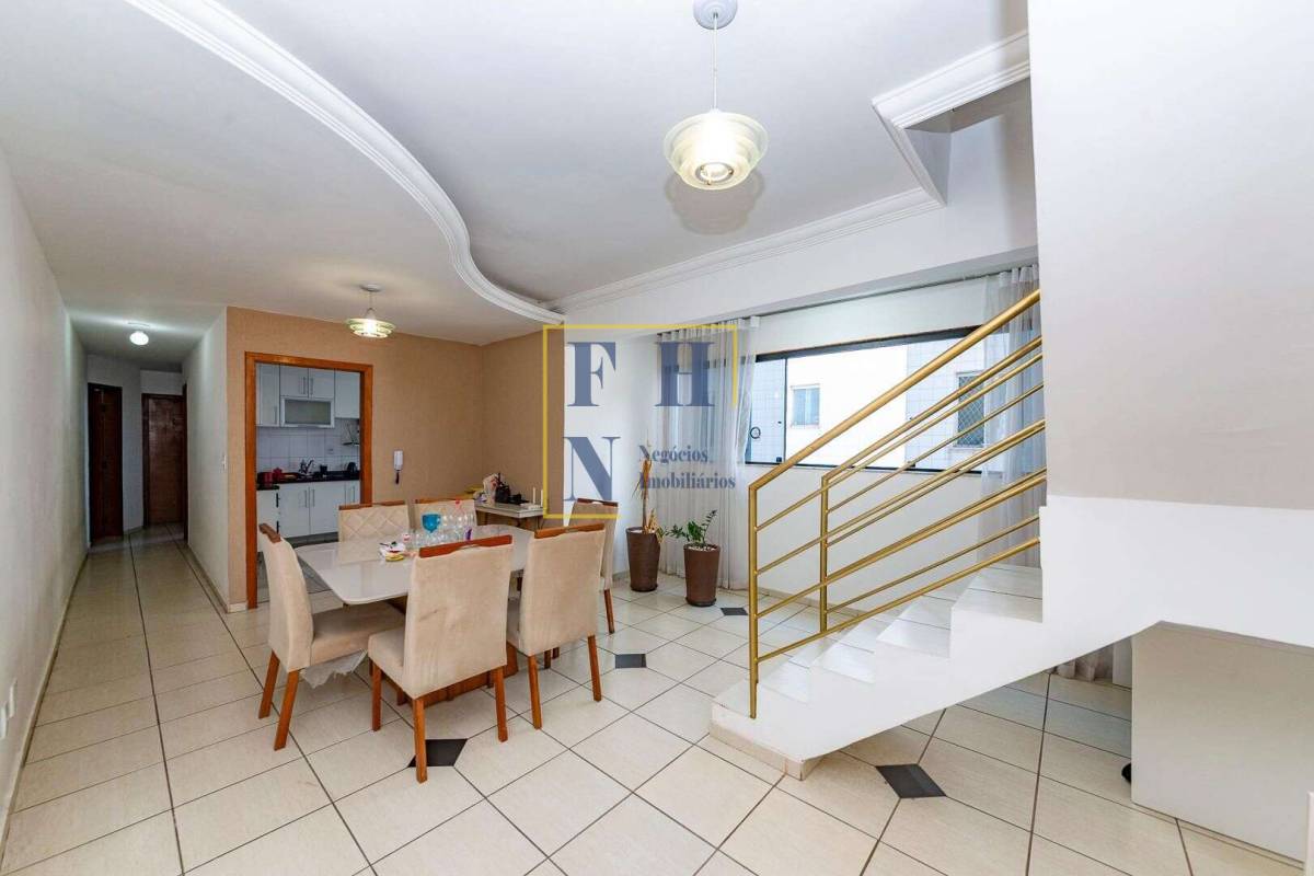 Cobertura à venda com 3 quartos, 179m² - Castelo,