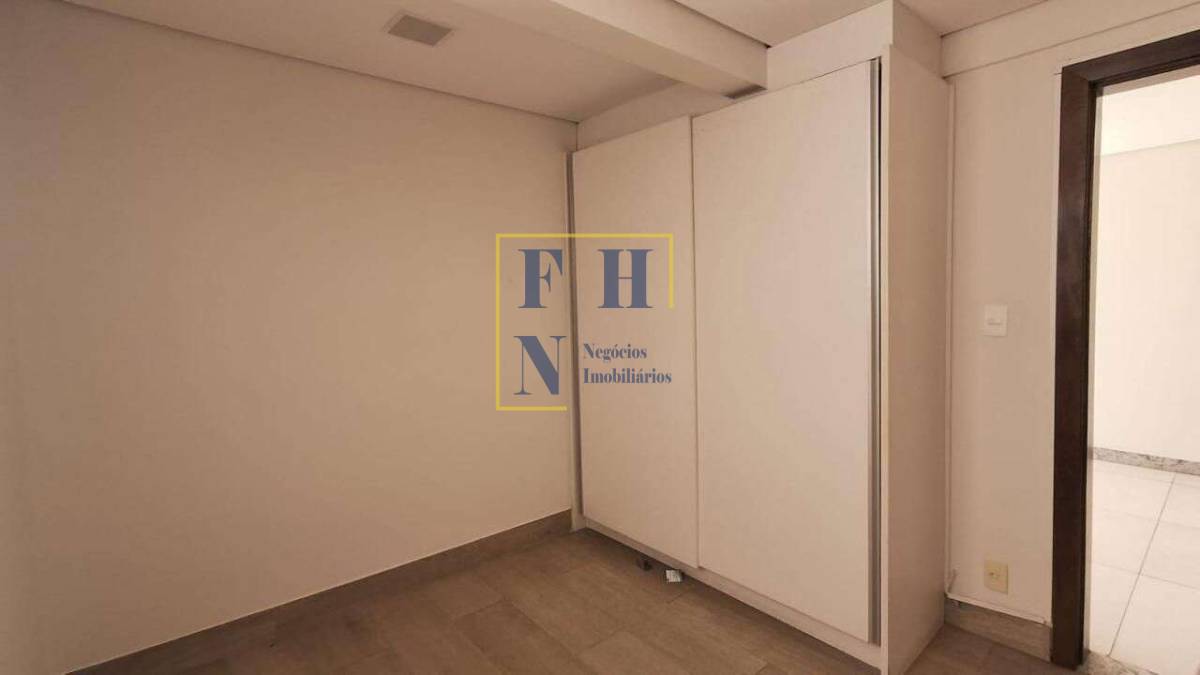Cobertura à venda com 4 quartos, 281m² - Castelo,
