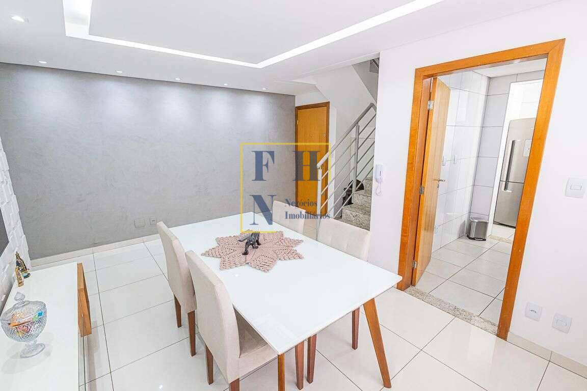 Cobertura à venda com 2 quartos, 130m² - Castelo,