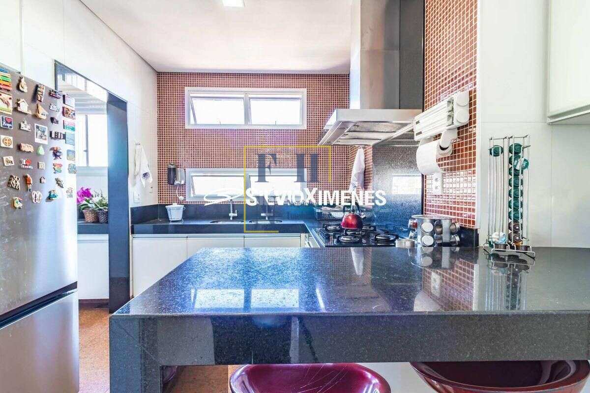  - Cobertura 4 Quartos à Venda nos Funcionários em Belo Horizonte