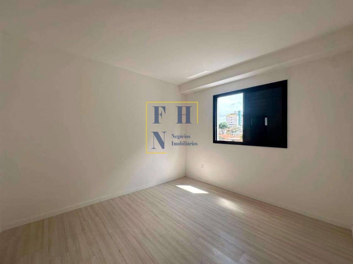  - Cobertura 3 Quartos à Venda na Sagrada Família em Belo Horizonte