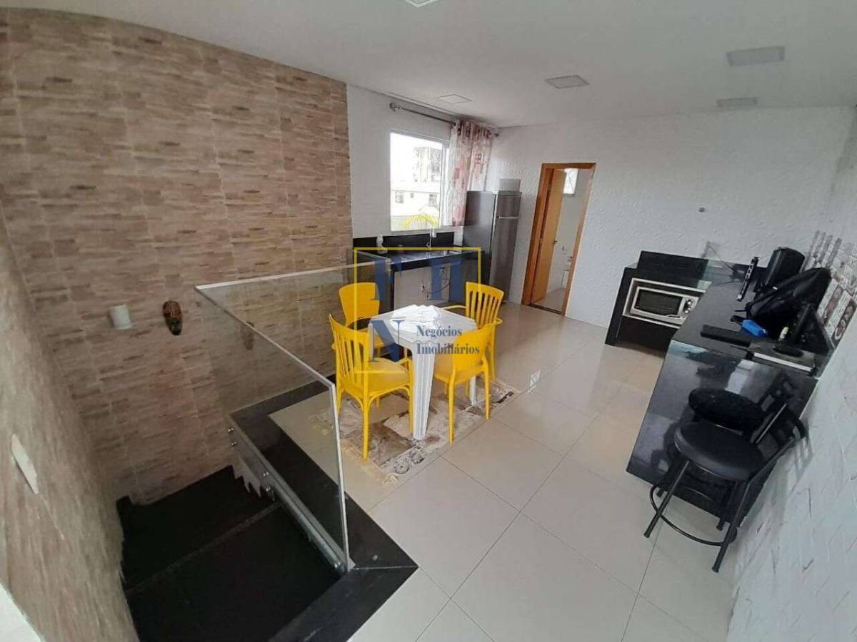 Cobertura à venda com 3 quartos, 205m² - Sagrada Família,