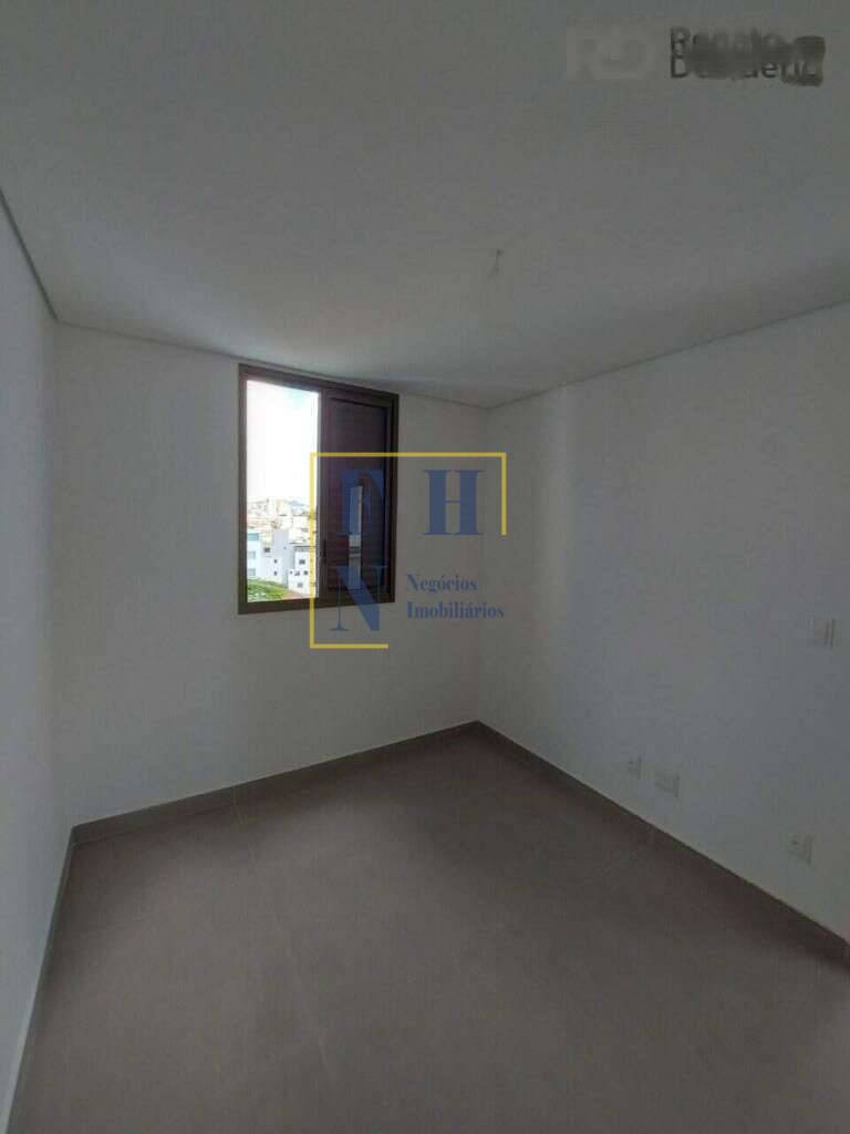  - Cobertura 3 Quartos à Venda na Sagrada Família em Belo Horizonte