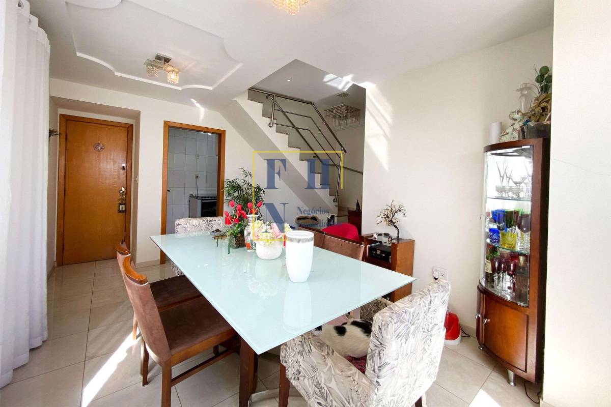 Cobertura à venda com 3 quartos, 187m² - Sagrada Família,