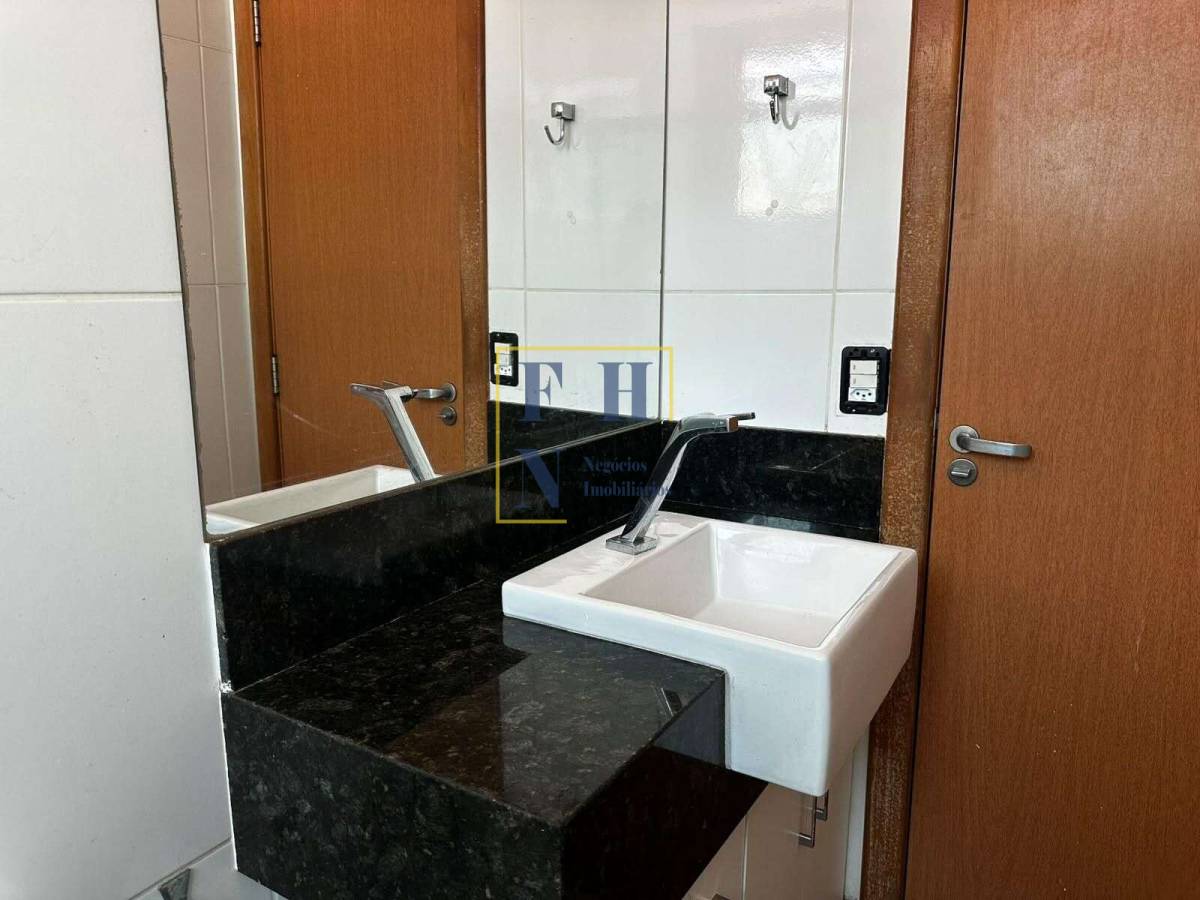 Cobertura à venda com 3 quartos, 169m² - Sagrada Família,