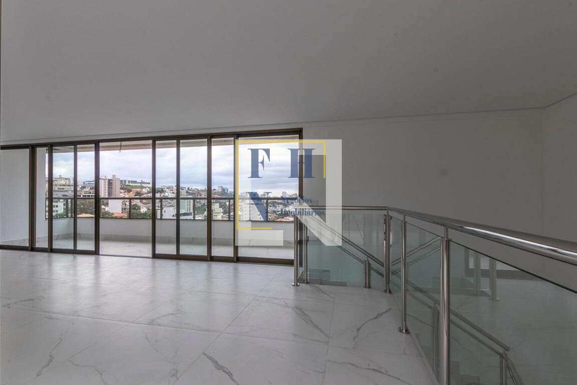 Cobertura 4 Quartos à Venda na Santa Lúcia em Belo Horizonte
