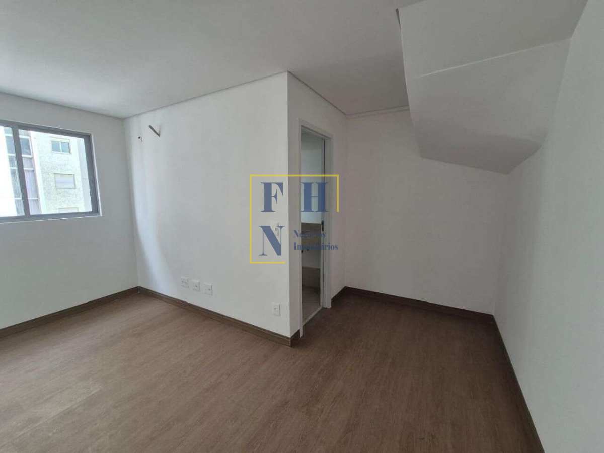 Cobertura à venda com 3 quartos, 114m² - Savassi,Belo Horizonte